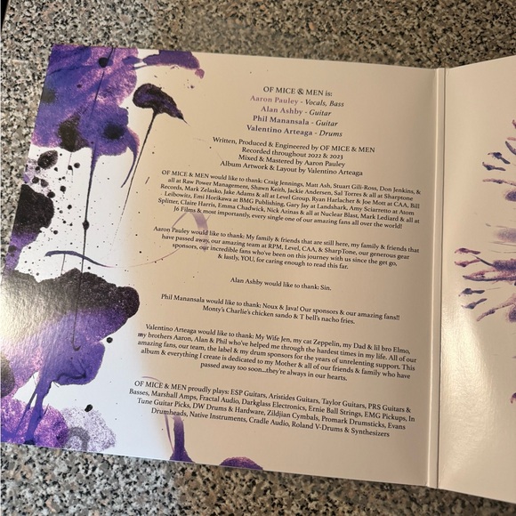 Of Mice And Men Tether Blue/Pink Splatter Vinyl LP Record BAND SIGNED - Picture 5 of 6